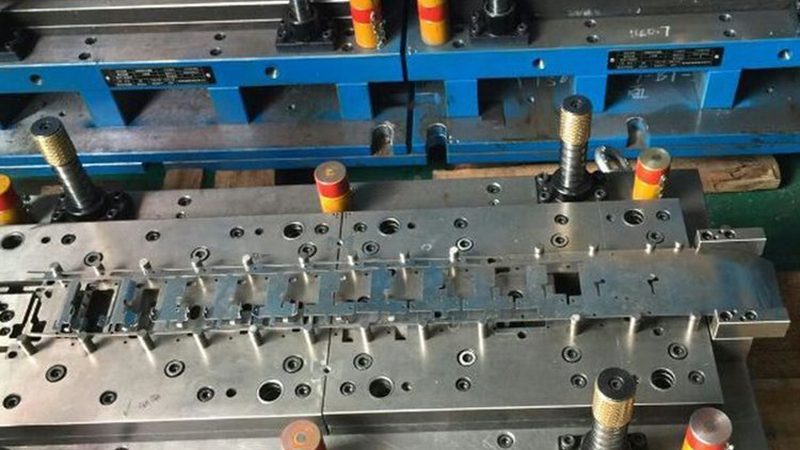 模具制造厂与模具厂资质要求：关键要素解析