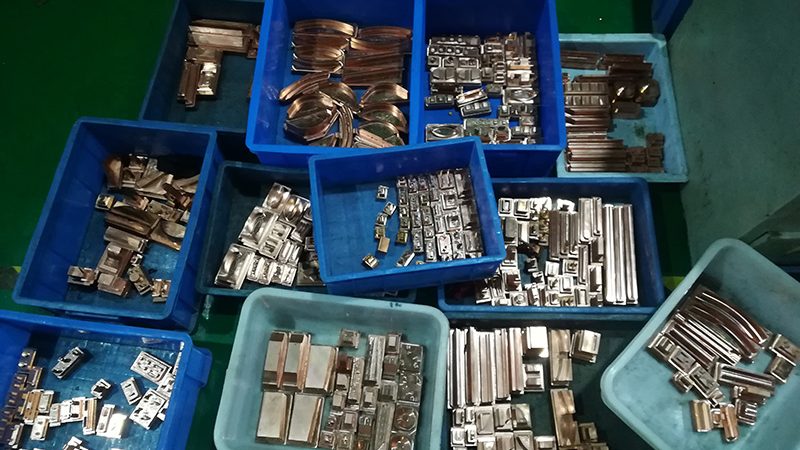 吹塑模具定制周期影响因素解析